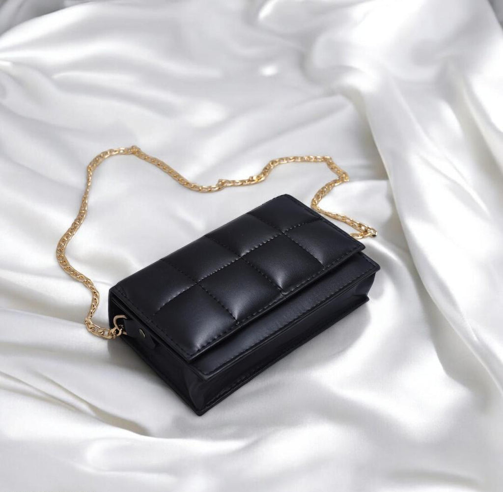 Premium Black Crossbody Bag – Stylish & Functional